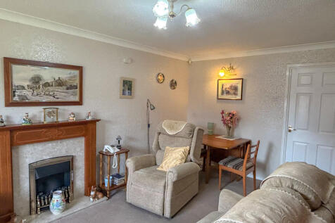 lounge 1