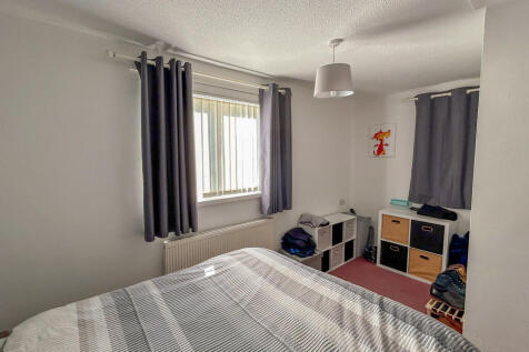 bedroom 1-1