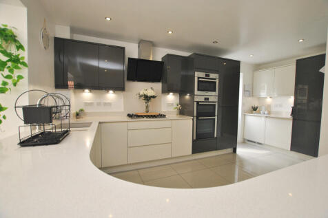 Kitchen_edited