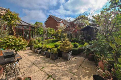 Garden2_edited