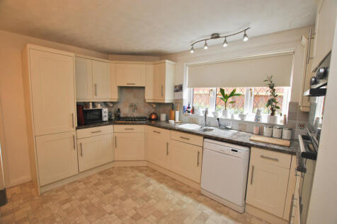 Kitchen2_edited