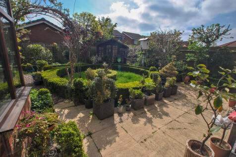 Garden1_edited
