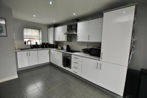 Kitchen2_edited