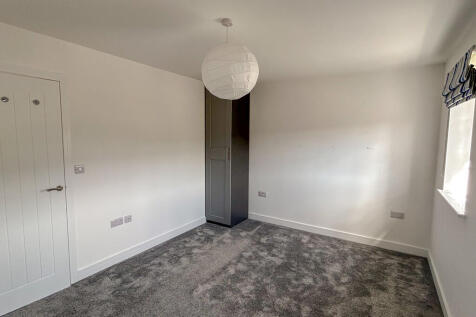 bedroom 1-1