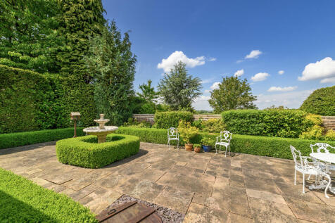 courtyard 1