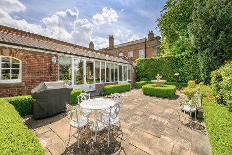 courtyard 2