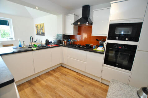 Kitchen_edited