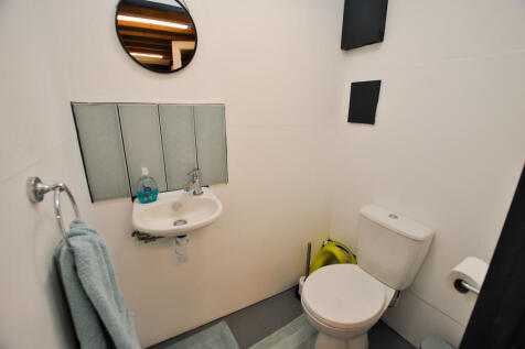 Toilet_edited