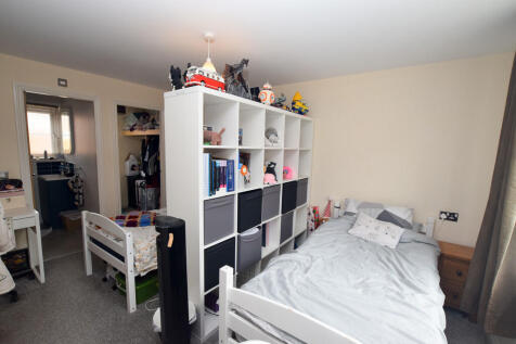 Bed 4 b_edited