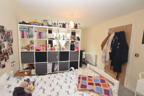 Bedroom 4 GF_edit...