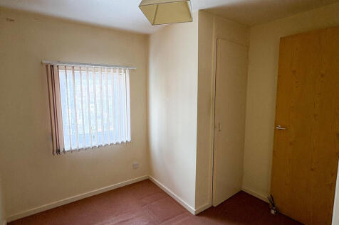 bedroom 2-1