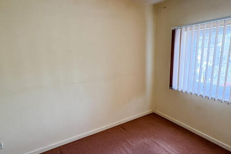 bedroom 2-2