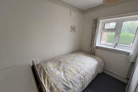 bedroom 3-1