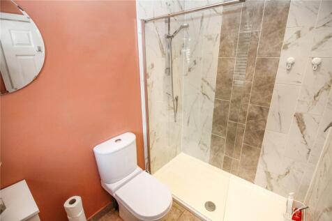 Annexe Shower Room