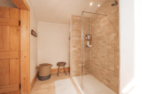 Master Ensuite