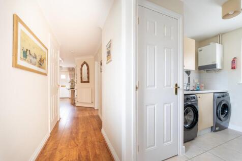 Hall/Utility