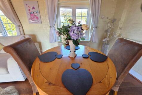 Lounge/Diner/Kitchen