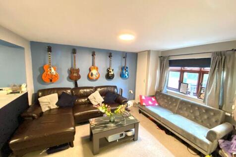 Living room 2