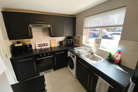 Hickory Close, CV2