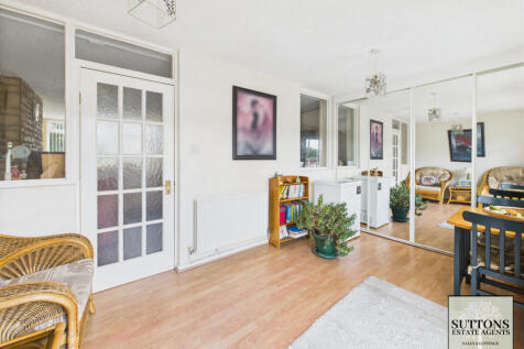 4 Shetland Close, Eastern Green CV5 7LS