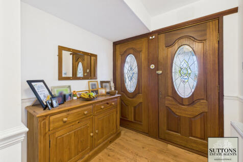Front door hall