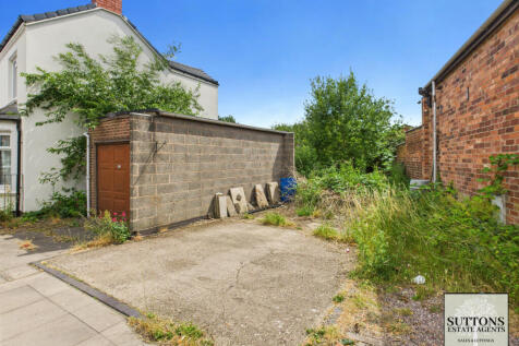 18 Hurst Road, Longford CV6 6EL