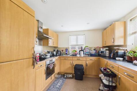 Kitchen &amp; Living area