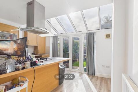 Kitchen / Living area