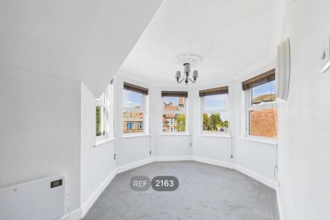 Living/Dining area