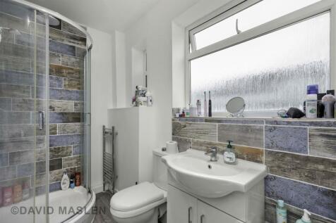 bathroom (2).jpg