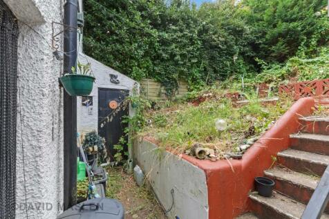 Rear Garden (2).jpg
