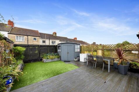 rear garden (3).jpg