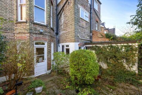 rear garden (2).jpg