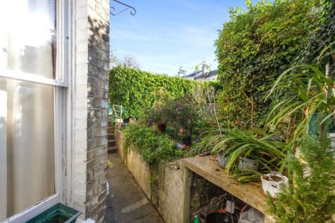 front garden (3).jpg