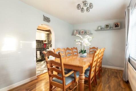 dining room.jpg
