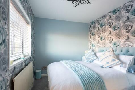 bedroom (2).jpg