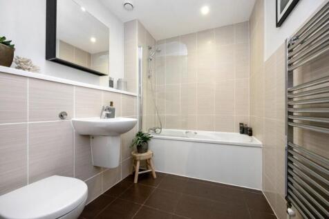 bathroom (2).JPG