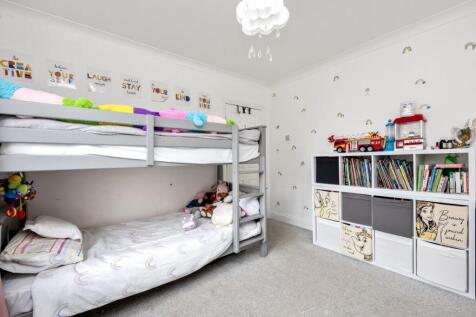 bedroom (1).jpg