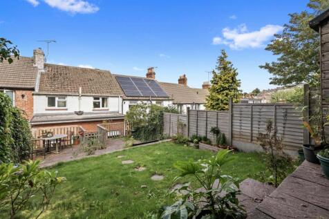 Rear Garden (6).jpg