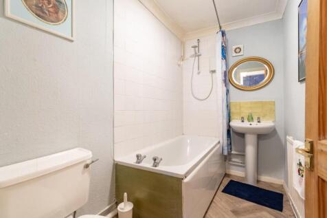 lgf bathroom (1).jpg