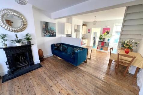 owners photo - lounge.jpg