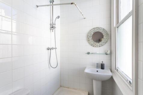 bathroom (2).jpg