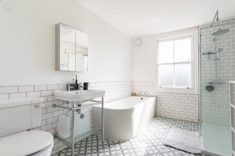 bathroom (1).jpg