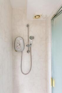 shower room (1).jpg