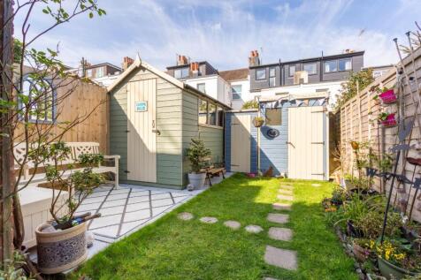 rear garden (1).jpg