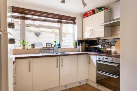 kitchen (1).jpg