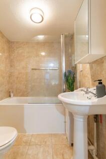 bathroom (2).jpg