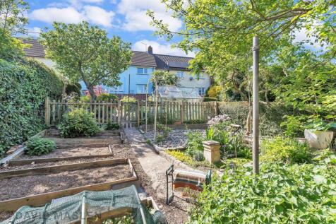 rear garden (11).jpg