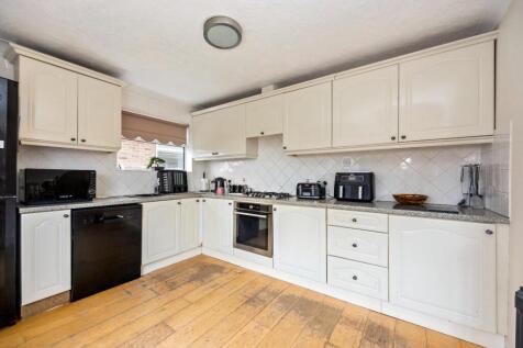 kitchen (1).JPG