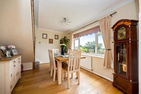 dining room.JPG
